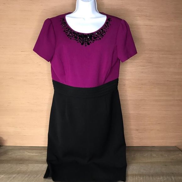 Tahari Dresses & Skirts - Beautiful euc tahari Arthur Levine dress